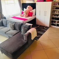 lisa_weroom_yake
