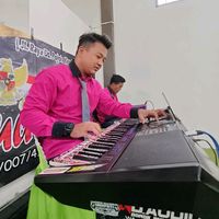 CEO MENYAMAR MENJADI PETANI
