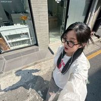 daisy_lia