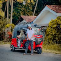 adhii_official_01
