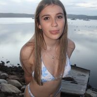 nenethebrunette