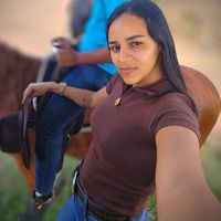 olivia_fariaas