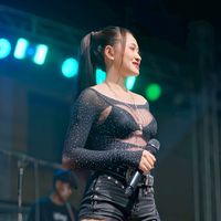 เสียงต้นฉบับ - 🚁••อี๊ด อารีรัตน์🪭☘️