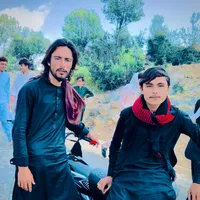 Pti song