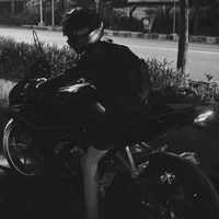 _b.l.a.c.k.m.o.o.n_