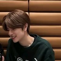 skz_ot8.fans