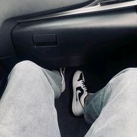 nhạc nền - 艺术装置。