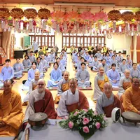 Con có thể đến đây