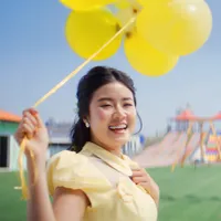 លាក់ទឹកភ្នែក