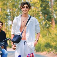 yadavg___9878