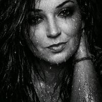 Bernice West Kom Binne