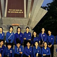 nhạc nền - 2 Khờ Chưa Nổi Kịp