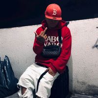 bellakito_smok