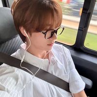 لحد يصور فيه