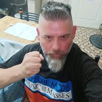 Poly Gore Eterno Enero