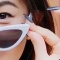 poo_439