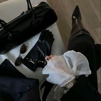 madam2.203