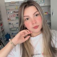 genesis_lopez47