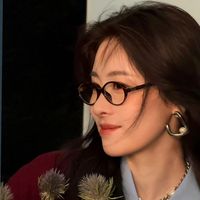 nhạc nền - L E T I T I A
