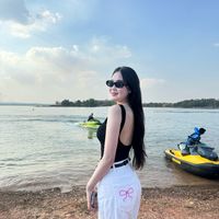 mou__noy