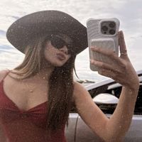 ariana68305