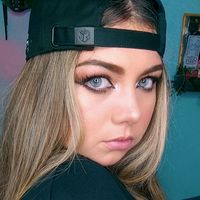 lesliepavlogs