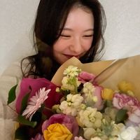 hwit_lily