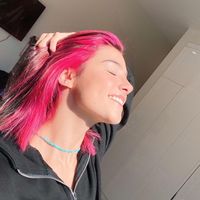 pink.haircharli