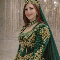 كاريزما نجوى كرم