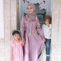 twins.azrilazrina
