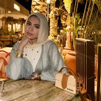 sarah_aly40