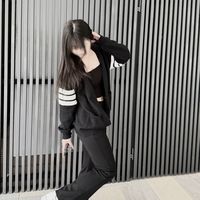 user1422911361292