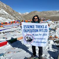 essencetreksnepal.com