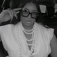 womanlikeme33