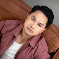 Lewat semesta YOGIE NANDES