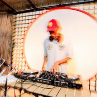 នារីសក់វែង