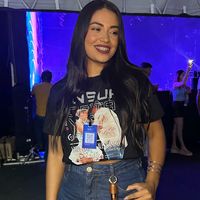 crysnakellycastro