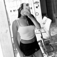 selenaaa909