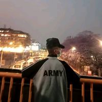 single_boy_251