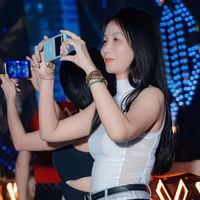 nhạc nền - H