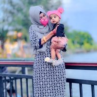 reena____fathi2002