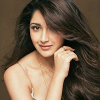 sayyeshaa_