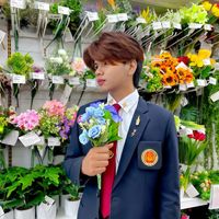 บุปผาโลกาสุรา