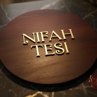 nifah.tesi256