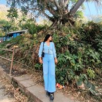 anustha12312