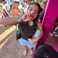 whoisconniee_