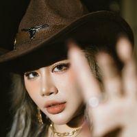 nhạc nền - Yến Lê