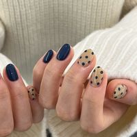 naails23