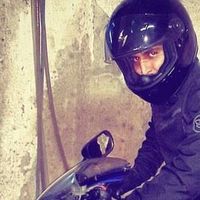 كلها بقي ليها اخصام