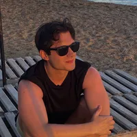 Yine mi sen lan her gün de karşıma çıkıyosun